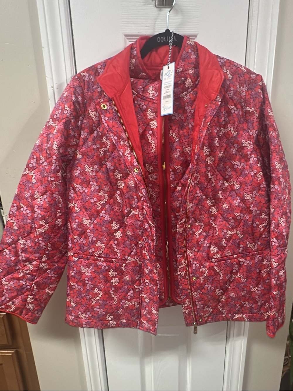 Draper James NWT women’s Quilted Floral Puffer reversible. 2 pieces (mix51)